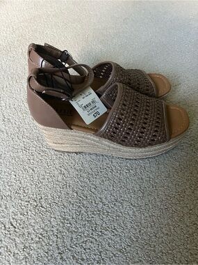 Woven Espadrille Wedge Sandals - Brown